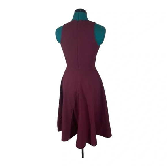 Dress the Population Catalina Crepe‎ V-Neck Sleeveless Fit-and-Flare Dress NWT - Picture 4 of 9